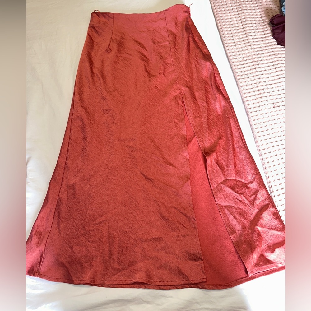Silky Skirt